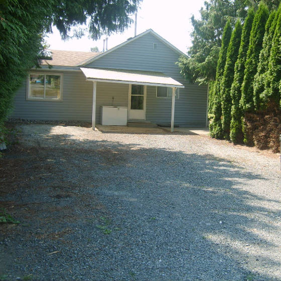 longviewofdriveway.jpg